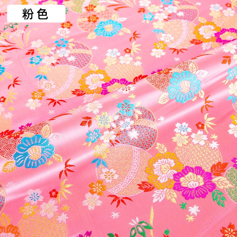 Tissu brocart jacquard à motif d'hortensias : rayonne à fleurs rouges, 150 cm de large