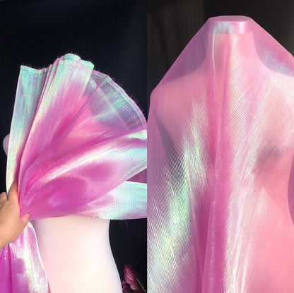 Tissu organza froissé brillant : 150 cm de large, matière rigide de créateur