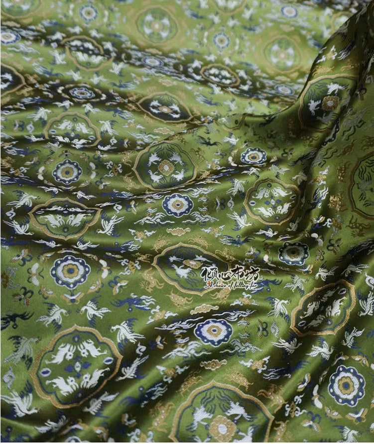 Tissu brocart de soie : 75 cm de large, style robe impériale