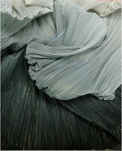 Crêpe plissé dégradé : 150 cm de large, polyester rigide, idéal pour la décoration et les costumes à faire soi-même.