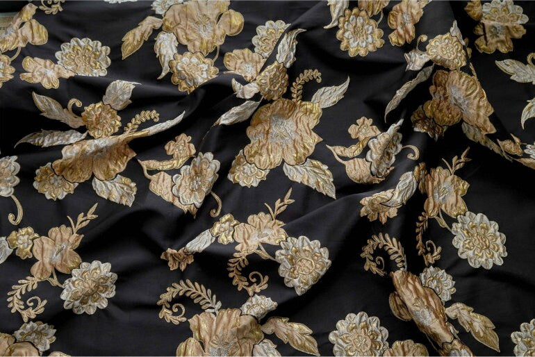 Retro Palace Brocade Fabric: 3D Jacquard Floral Upholstery, Costume Fabric