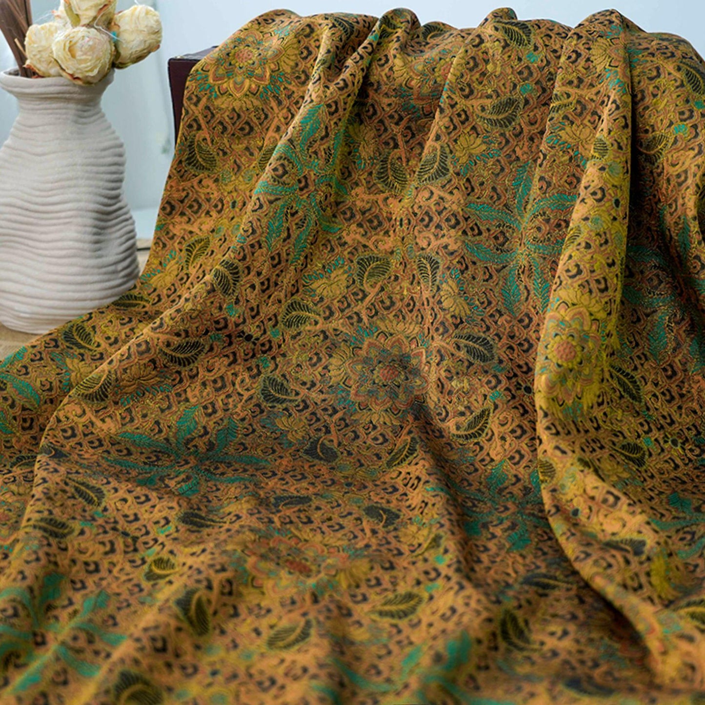 Tissu jacquard damassé tibétain : décoration bouddhiste, costumes, ameublement