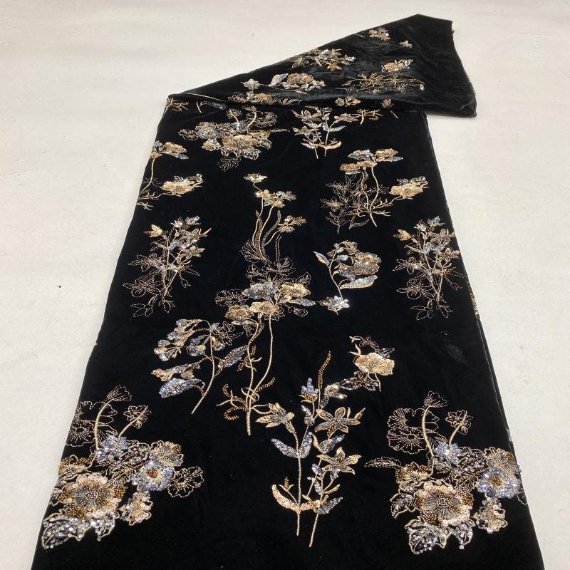 Tissu velours à sequins perlés ��� Broderie florale Desi" Large