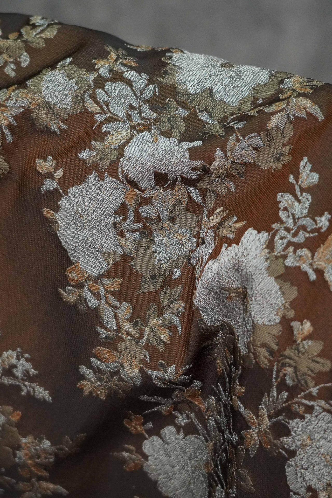 Tissu jacquard style palais européen, motif feuilles et fleurs, collection Reserve, largeur 62 pouces
