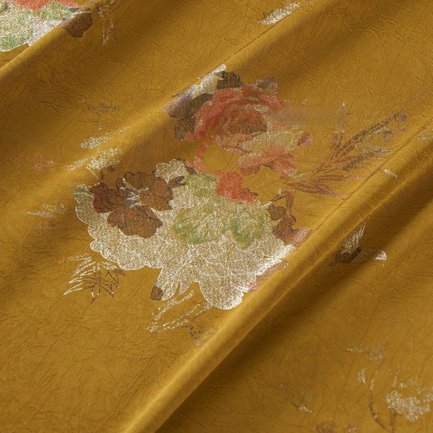 Tissu jacquard à motifs floraux dorés : acétate brillant pour la confection de vêtements