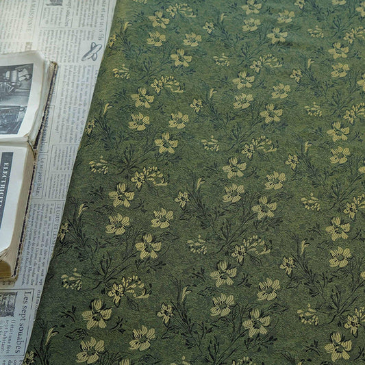 Tissu jacquard à fleurs ��� Matière pour robe cottagecore verte"W