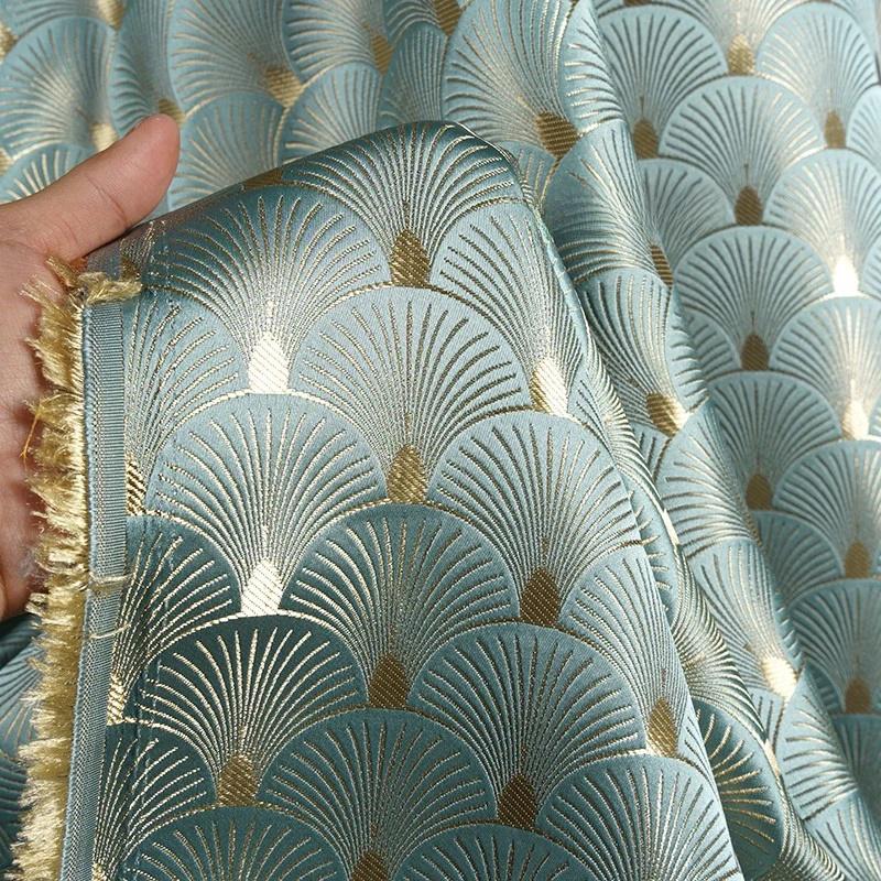 Tissu brocart à feuilles de ginkgo : 150 cm de large, mélange de rayonne et de satin