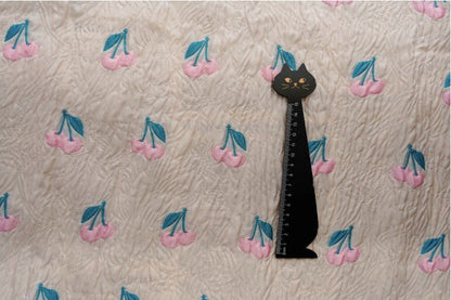 Tissu jacquard cerise rose : tissu 3D de créateur, 140 cm de large