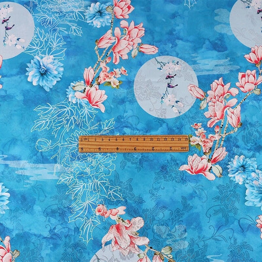 Tissu satin de soie à motif floral turquoise : impression numérique, 150 cm de large