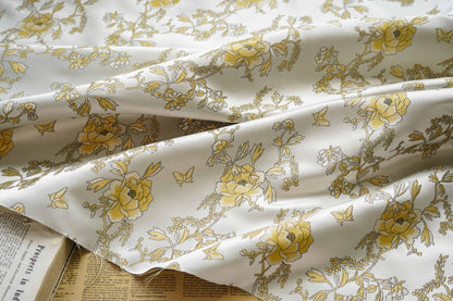 Brocart de soie à motif floral jacinthe, largeur 160 cm (vendu au mètre)