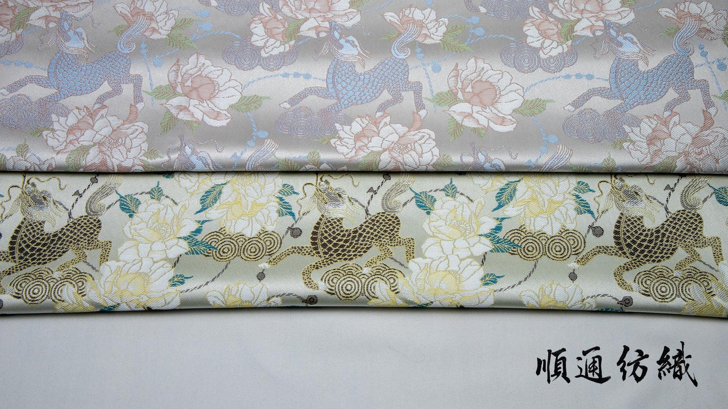 Tissu brocart pivoine Kirin : mélange de soie à motifs floraux chinois (au mètre)