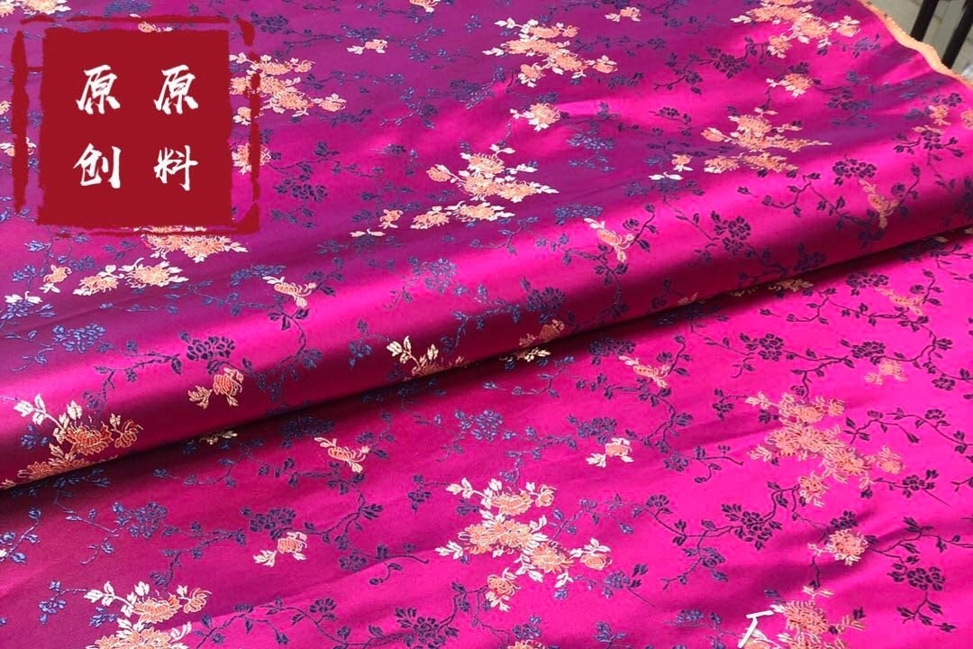 Tissu damassé en brocart de soie : 75 cm de large, motif pivoines, pour l’ameublement et la couture