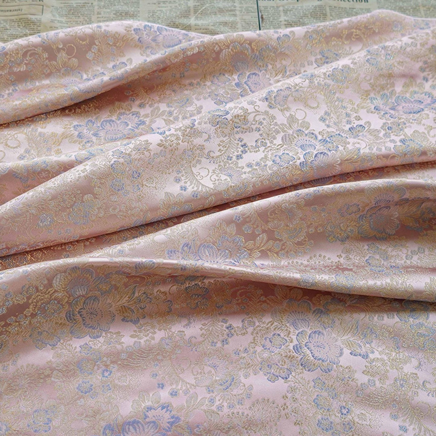 Light Pink Floral Damask Brocade Fabric: 59���W Sewing Ma