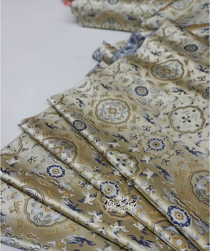 Tissu brocart de soie : 75 cm de large, style robe impériale