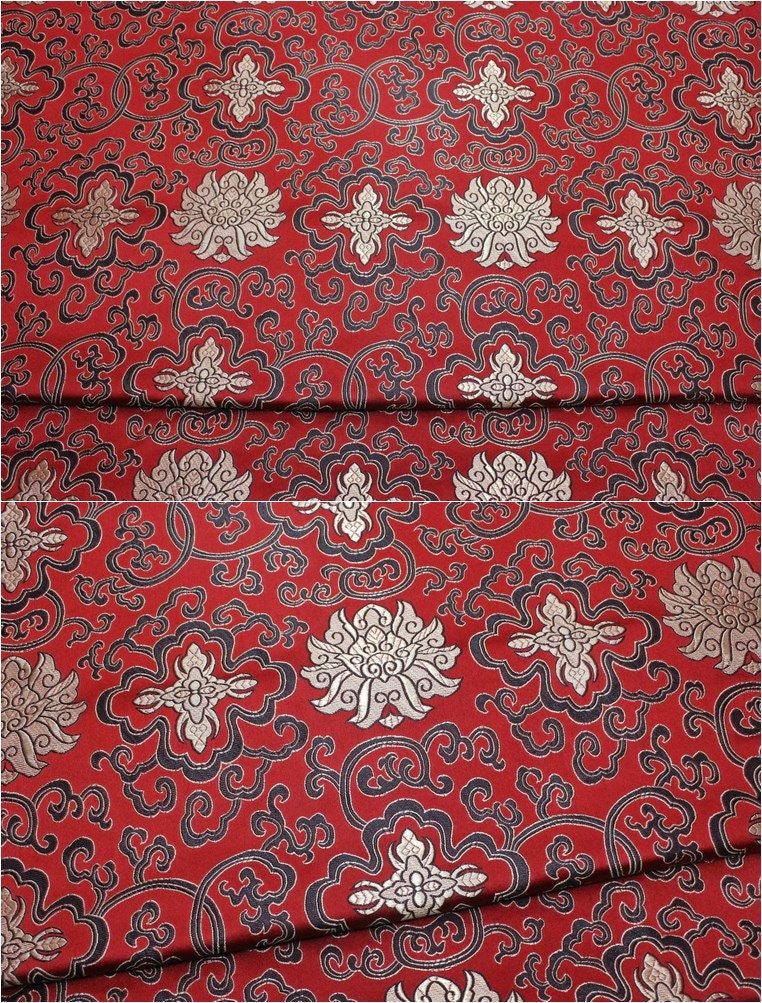 Tissu brocart à médaillon chinois : mélange soie-rayonne de 150 cm de large