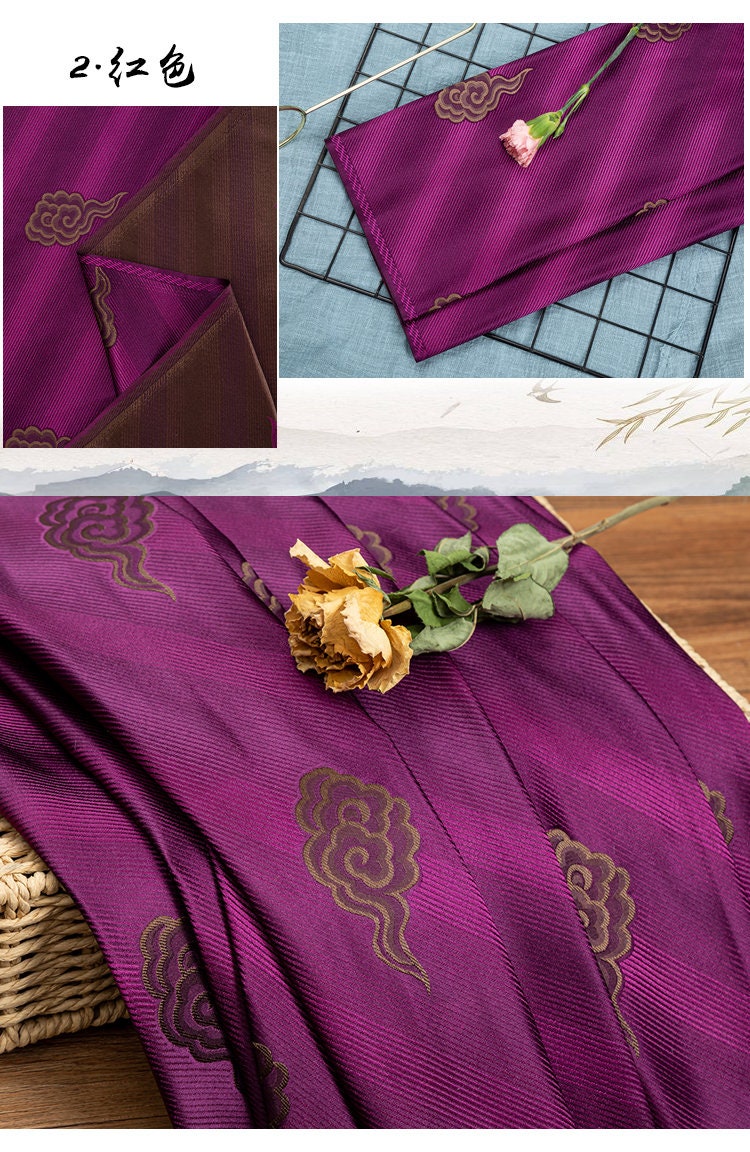 Tissu brocart nuageux : jacquard de soie et rayonne, tissu pour costumes