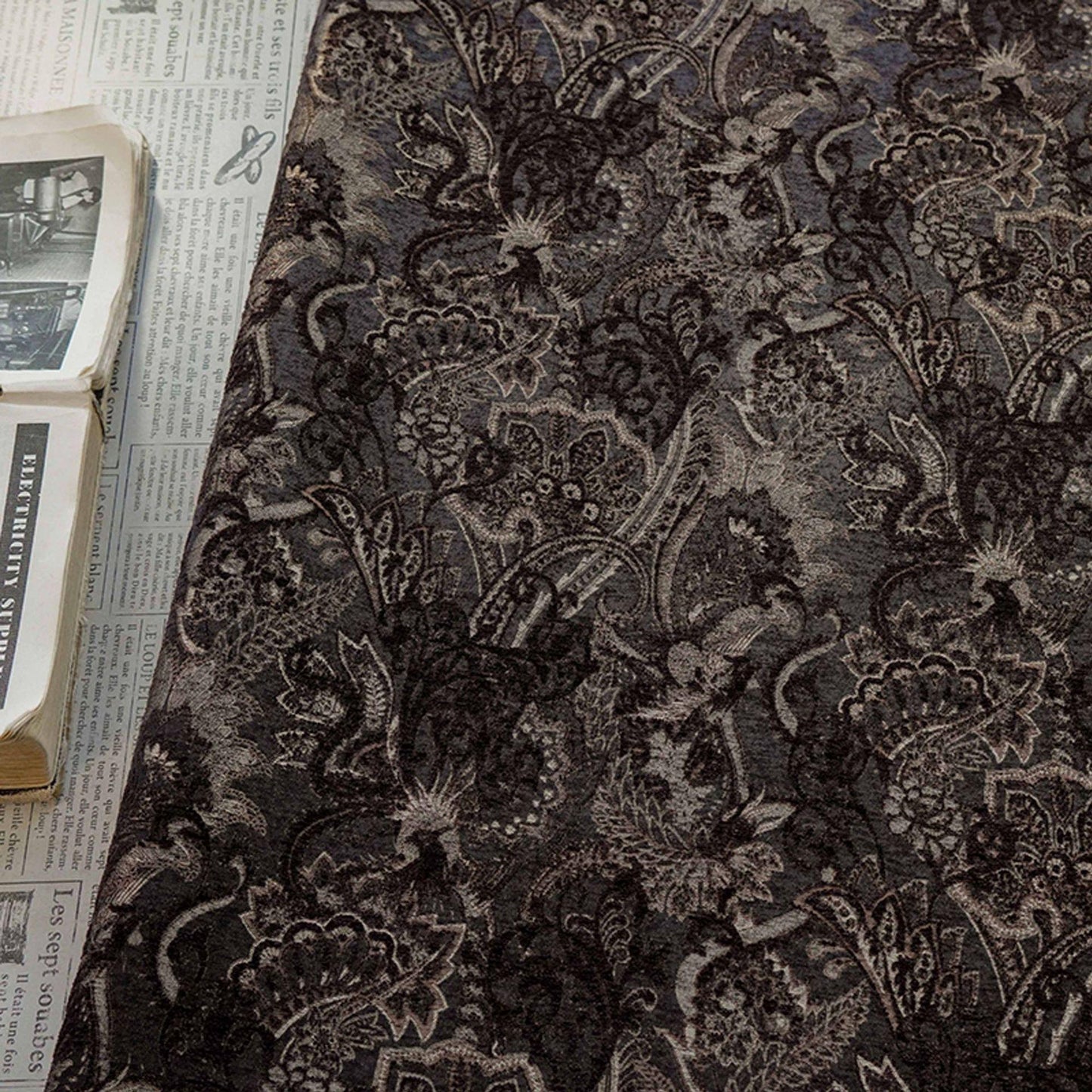 Tissu jacquard chenille Phoenix - Revêtement style palais - Large