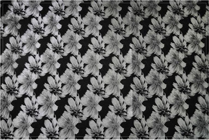 Tissu jacquard à motif floral : mélange soie-rayonne de 150 cm de large