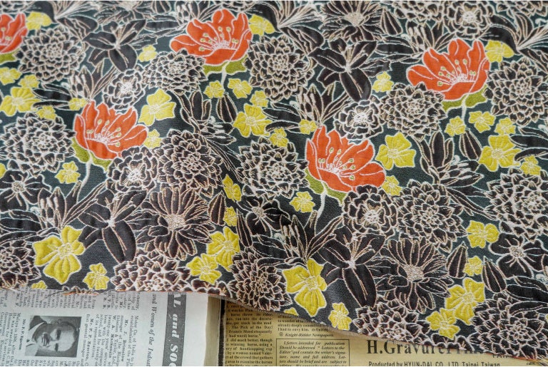 Tissu jacquard tissé à motif floral : rayonne polyester gaufrée en 3D, réversible