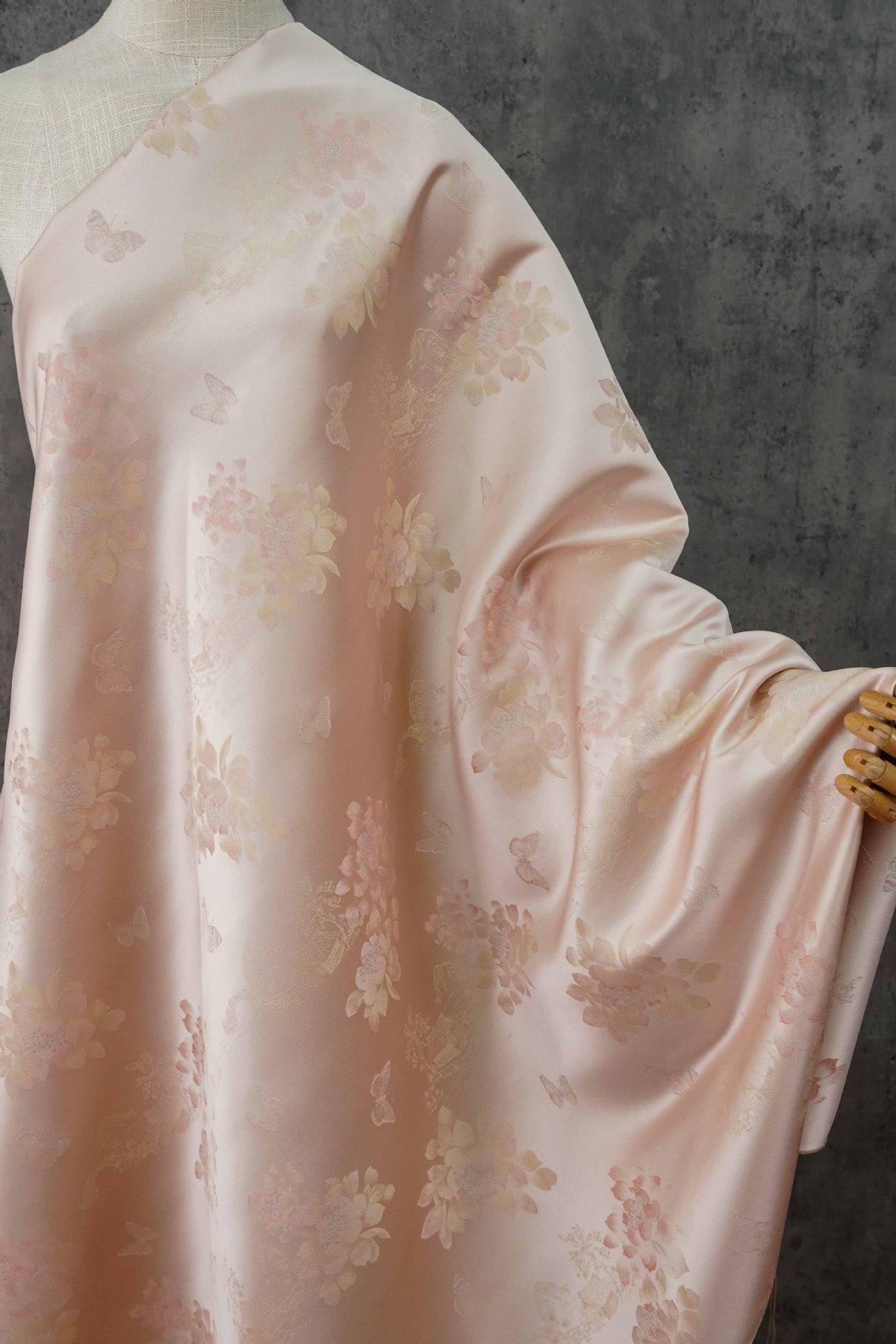 Tissu brocart à motifs floraux papillons ��� Jacquard chinois, ameublement &