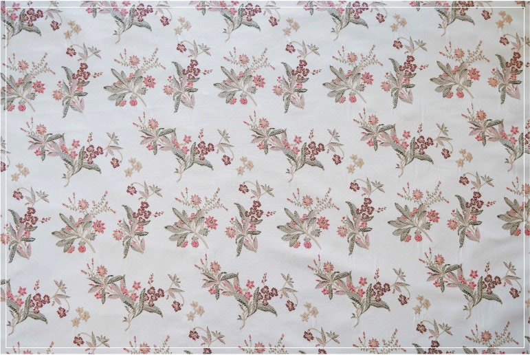 Jacquard Flower Upholstery Fabric: Gold Embossed 3D Classical Design