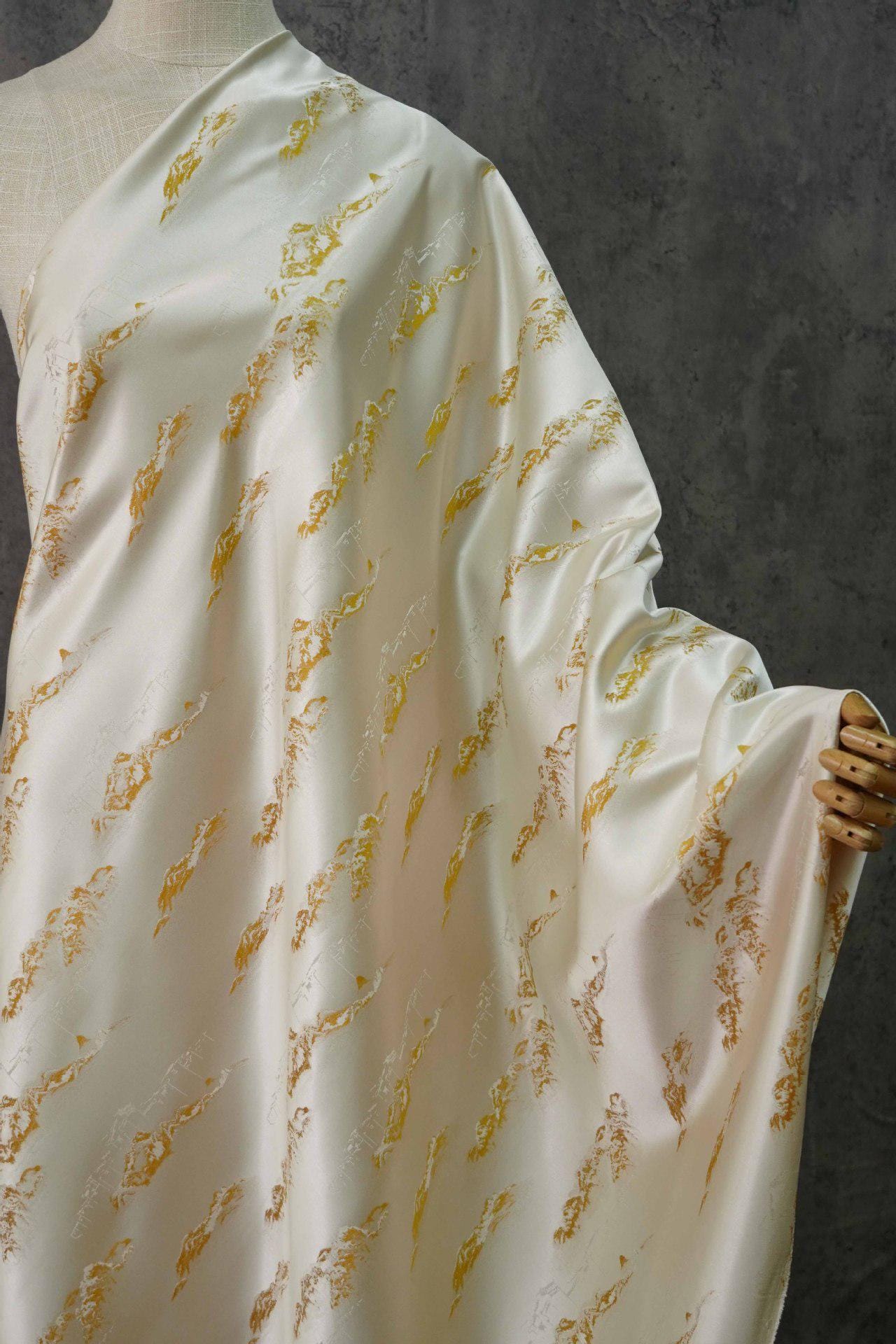 Gold Thread Jacquard Fabric: Pavilion 3D Upholstery & Costume Fabric