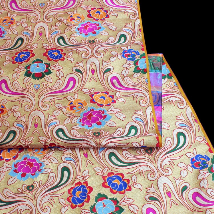 Tissu brocart jacquard à motifs floraux : mélange de soie Gaza indienne et de rayonne