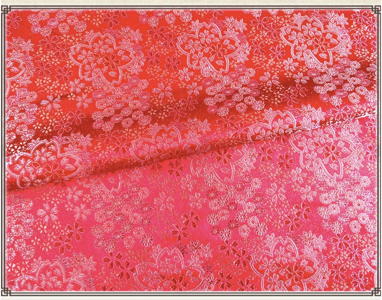 Tissu Nishijin-ori à fleurs de cerisier : brocart de soie japonais Kinran pour kimono
