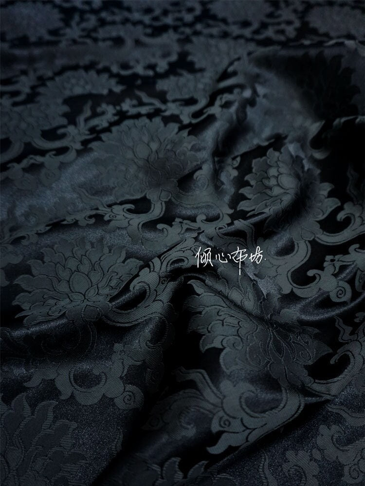 Tissu brocart de soie à motif de fleur de lotus : tapisserie pour coussin Cheongsam (29,5 po L)