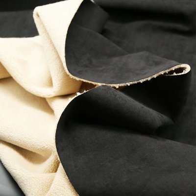 Tissu imitation peau de mouton : microfibre de polyester pour ameublement, costumes et vêtements - 147 cm de large