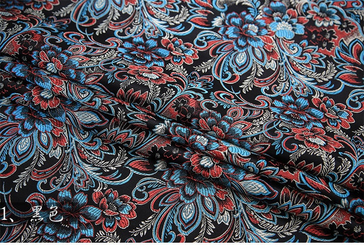Tissu brocart de soie à motif de phénix : tissu pour cheongsam de 114 cm de large