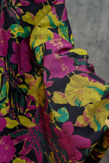 Tissu jacquard floral en relief : tissu pour gilet style vintage, 140 cm de large