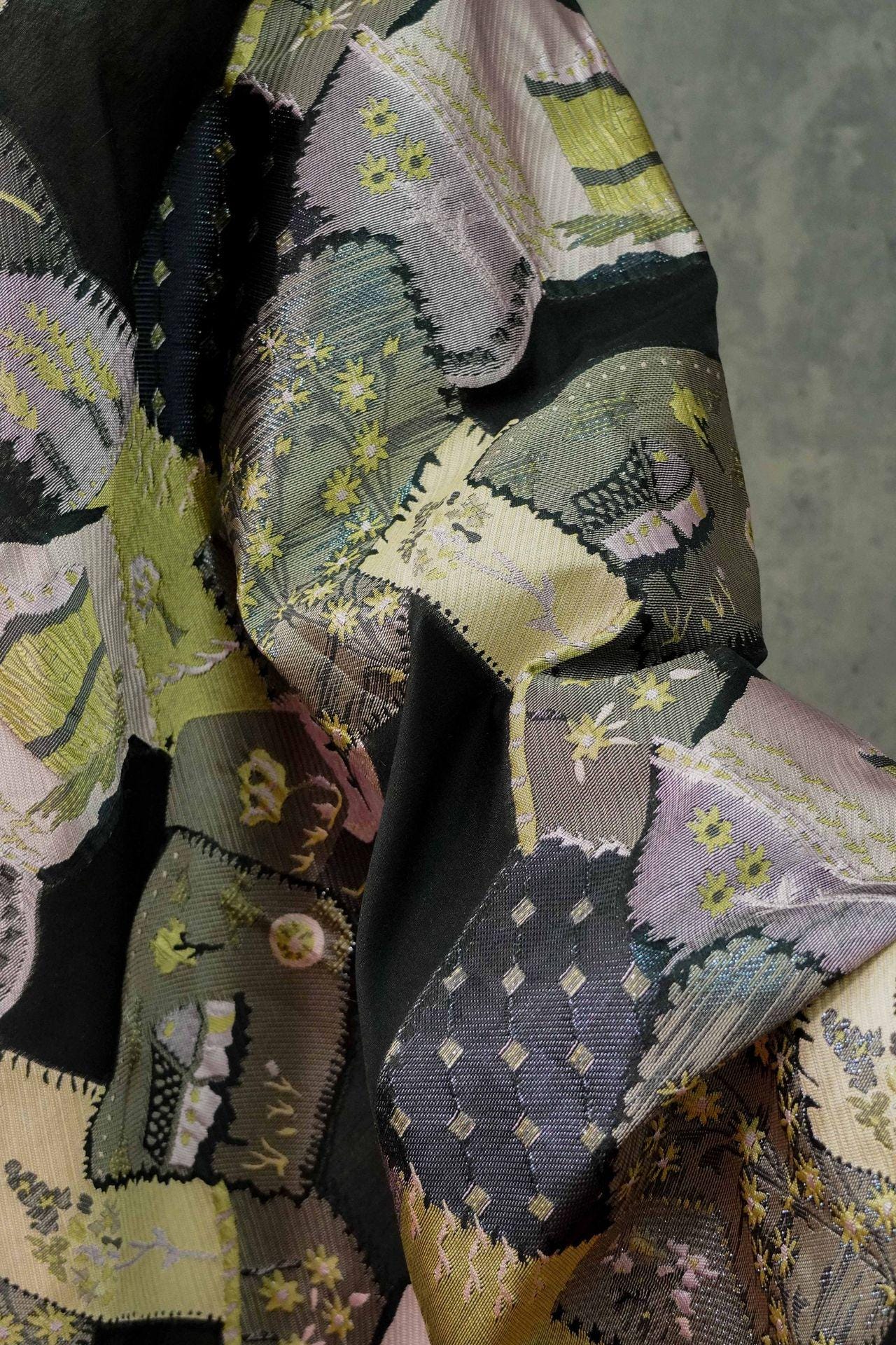 Tissu jacquard à motif floral : mélange de polyester micro-transparent, 140 cm de large
