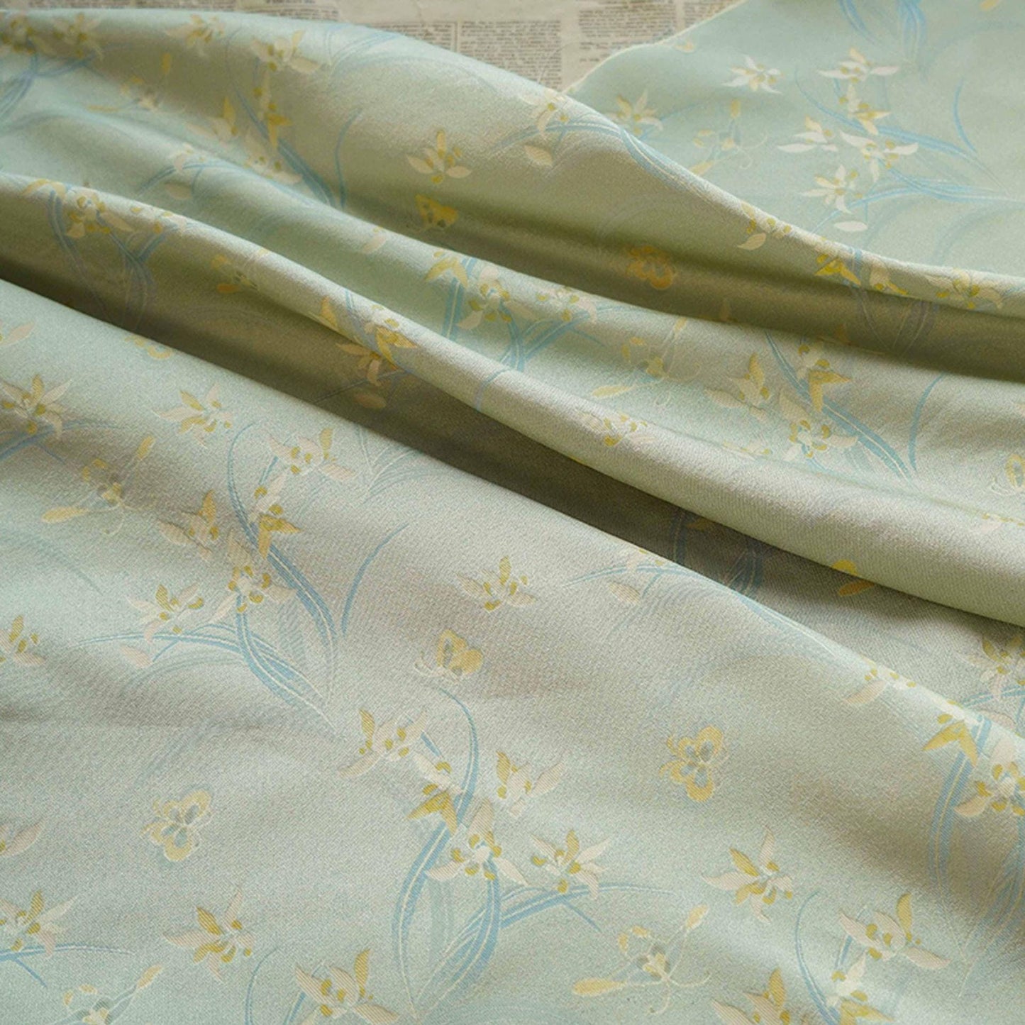 Floral Jacquard Woven Fabric: Reversible Embossed Upholstery, 59"W