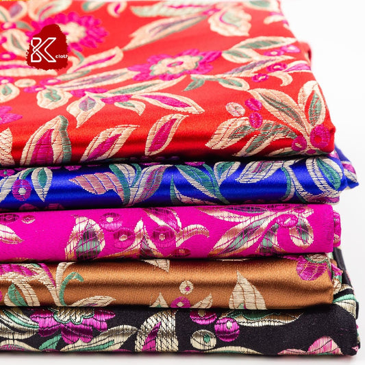 Tissu brocart à motifs floraux : mélange de soie et rayonne de style chinois, 89 cm de large