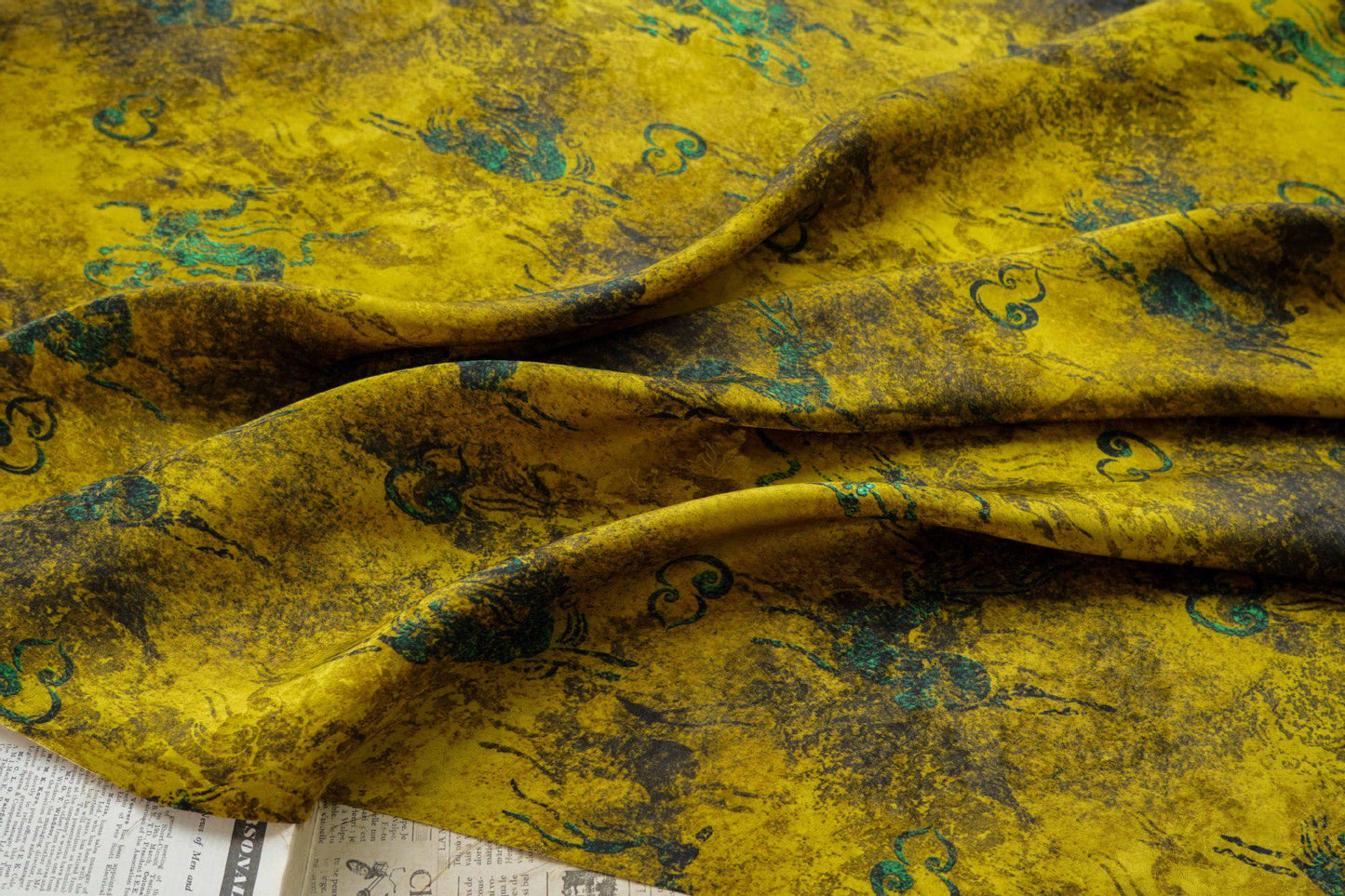 Tissu satin de soie Good Fortune Tea : Impression numérique pour ameublement, costumes, décoration (55 po de largeur)