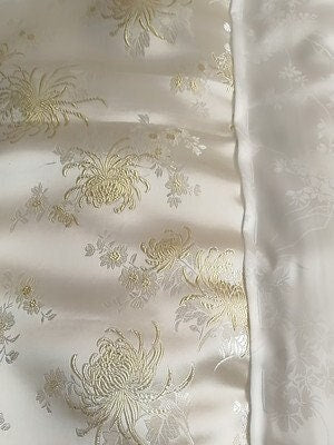 White Chrysanthemum Silk Brocade Fabric: Cheongsam Qipao Sewing Material (29.5"W)