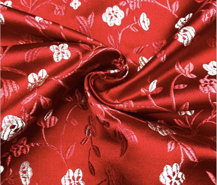 Tissu brocart à motifs floraux : mélange de soie et rayonne à motif gypsophile chinois, 150 cm de large