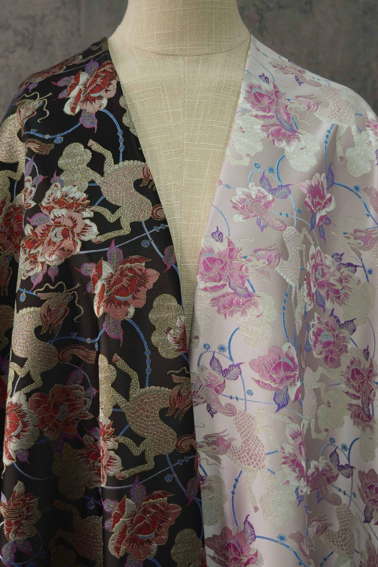Tissu brocart à fils d'or : Matériel de couture floral mongol tibétain