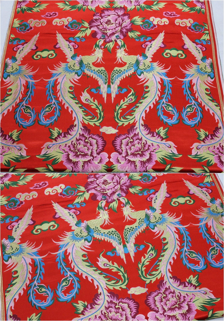 Tissu brocart de soie Red Phoenix : Matière traditionnelle pour robes de mariée