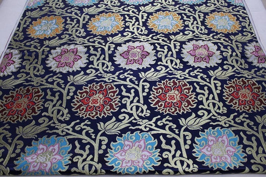 Tissu brocart jacquard à motifs floraux : style sino-mongol (vendu au mètre)