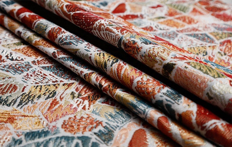 Tissu jacquard chenille : motif vitrail, 140 cm de large