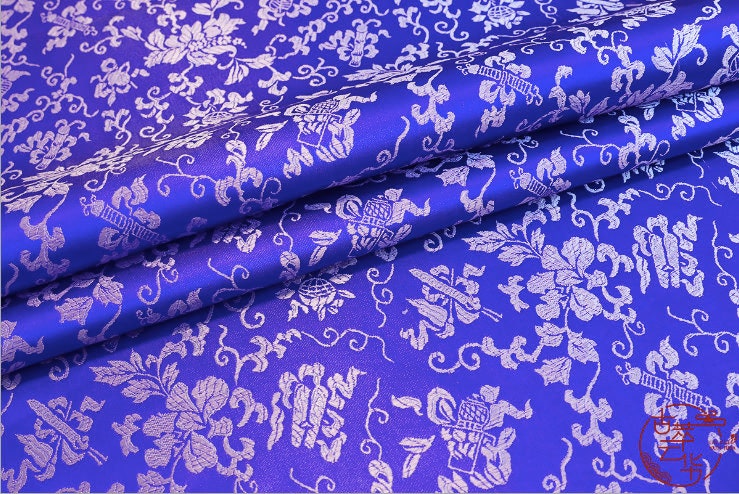 Tissu brocart à motifs floraux : Damas jacquard en soie et rayonne de 89 cm de large - Couture, matelassage, ameublement