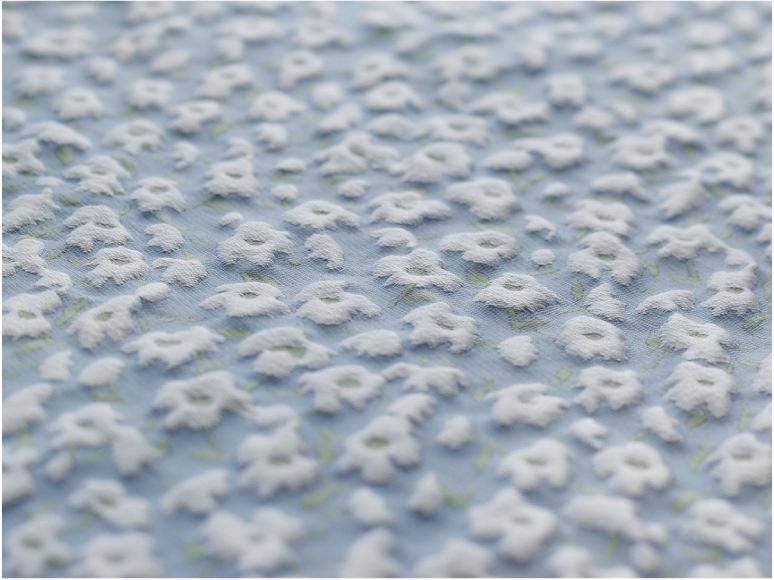 Tissu jacquard floral en relief : texture rigide 3D, largeur 135 cm (53 po) – Mélange de rayonne