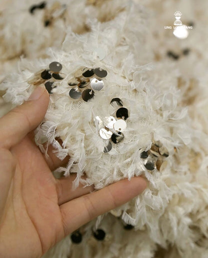 Tissu en dentelle à franges de plumes et sequins, maille à pompons, 145 cm de large