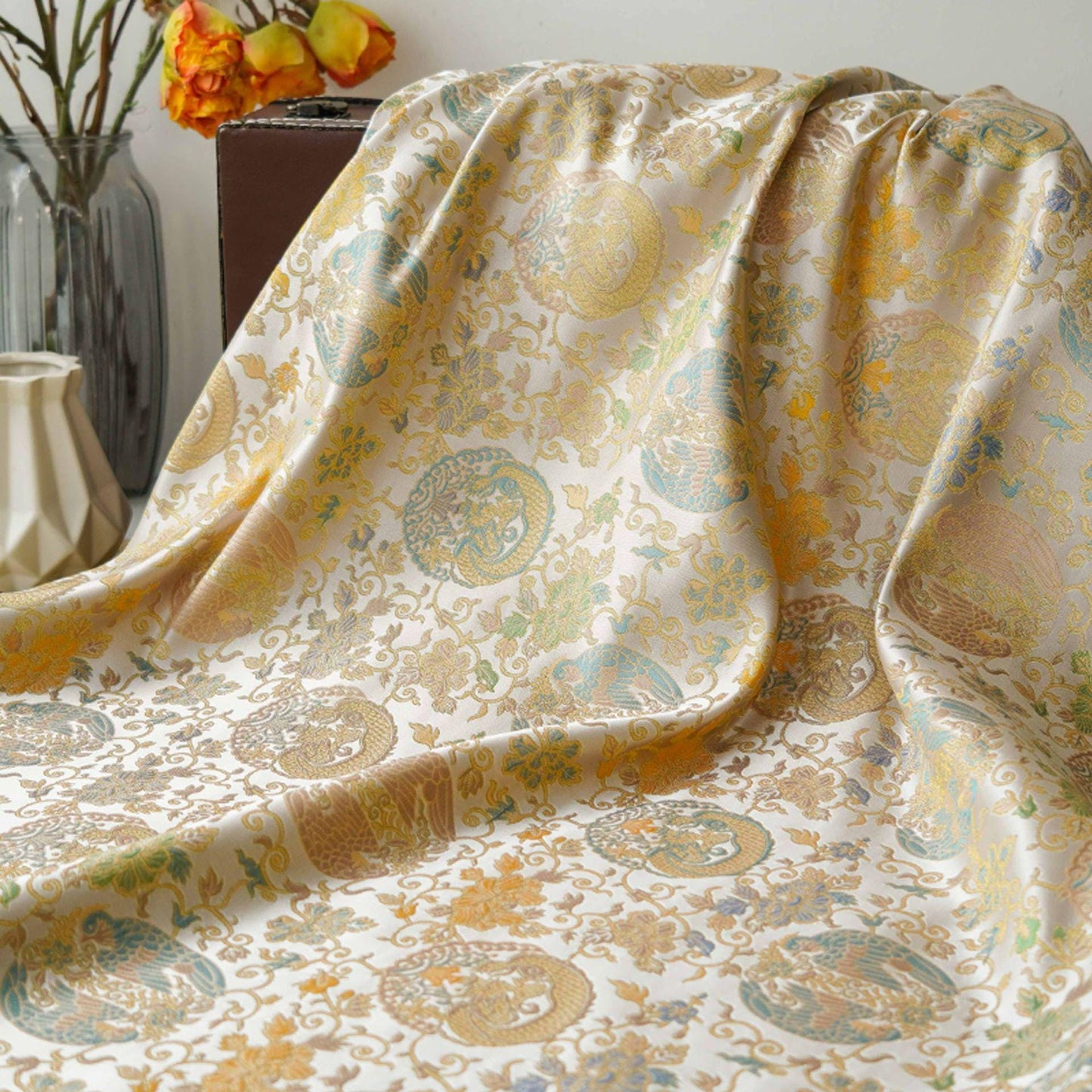 Tissu à motif Bada mongol : 165 cm de large, pour ameublement, costumes et décoration.