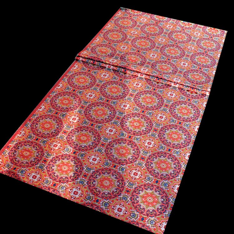 Tissu brocart Thangka exotique : satin jacquard tibétain (75 cm x 145 cm)