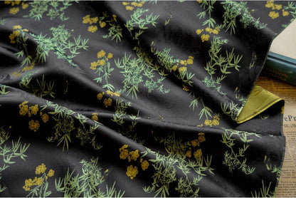 Tissu jacquard bambou oriental : 162,5 cm de large, polyester, matériau de couture