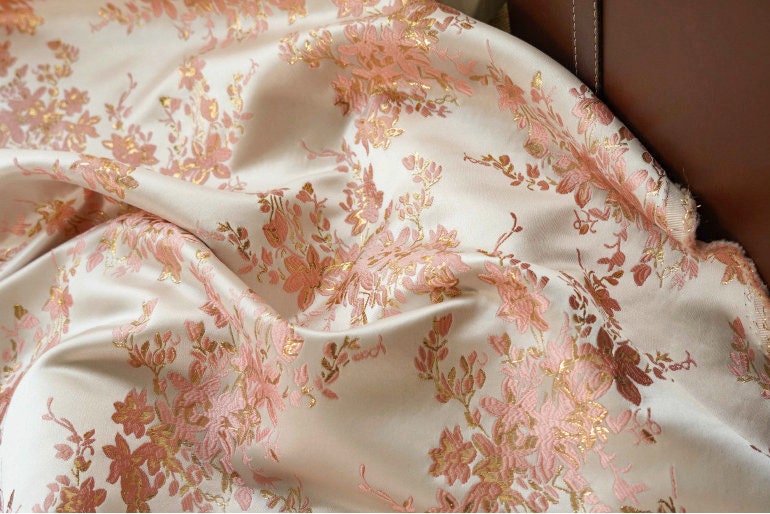 Gold Thread Floral Jacquard Fabric: 3D Texture Upholstery, 58"W