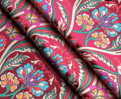 Tissu brocart de soie à motifs floraux (largeur 75 cm) : Ameublement et couture